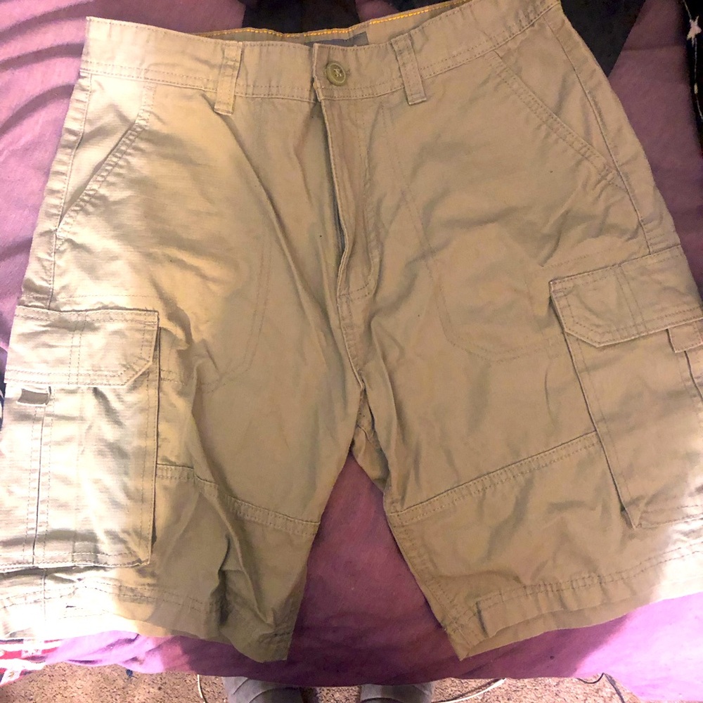 Khaki green cargo shorts size 32 waist